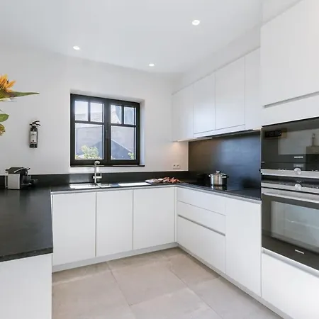 Huswell - Exquisite On A Great Location In * Knokke-Heist