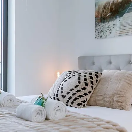 Huswell - Exquisite On A Great Location In شقة كنوك هايست