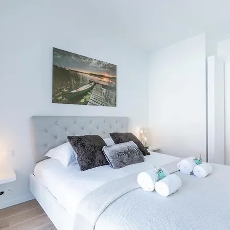 Casiola - Exquisite On A Great Location In Διαμέρισμα *