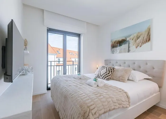 Huswell - Exquisite On A Great Location In *