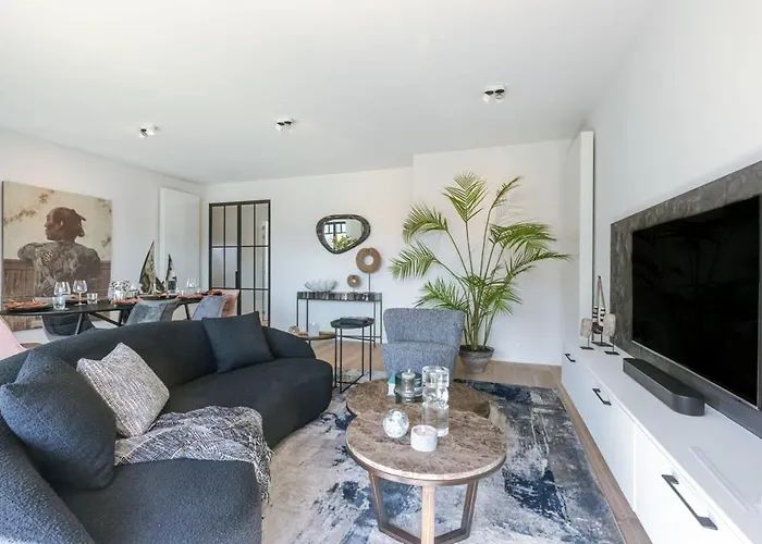 Apartment Huswell - Exquisite On A Great Location In *